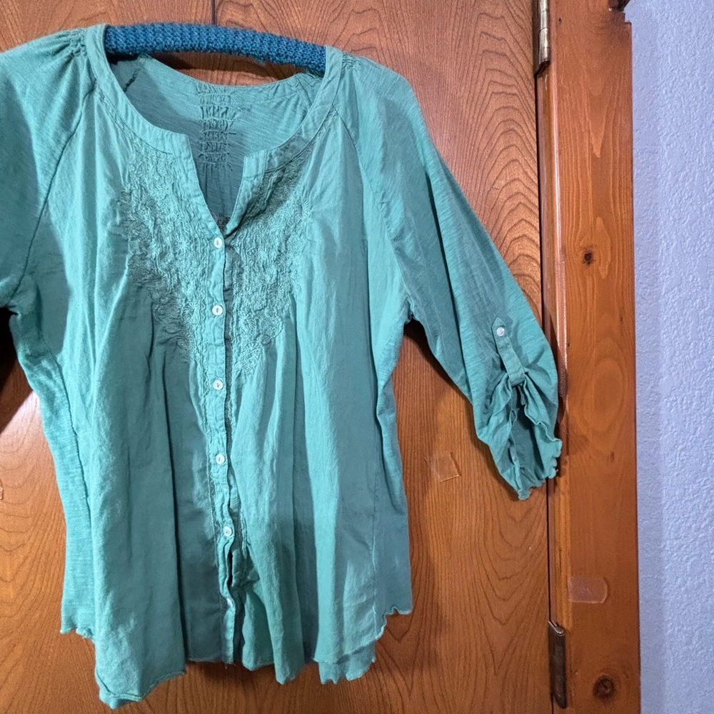 Light green Button-Front Women’s Blouse